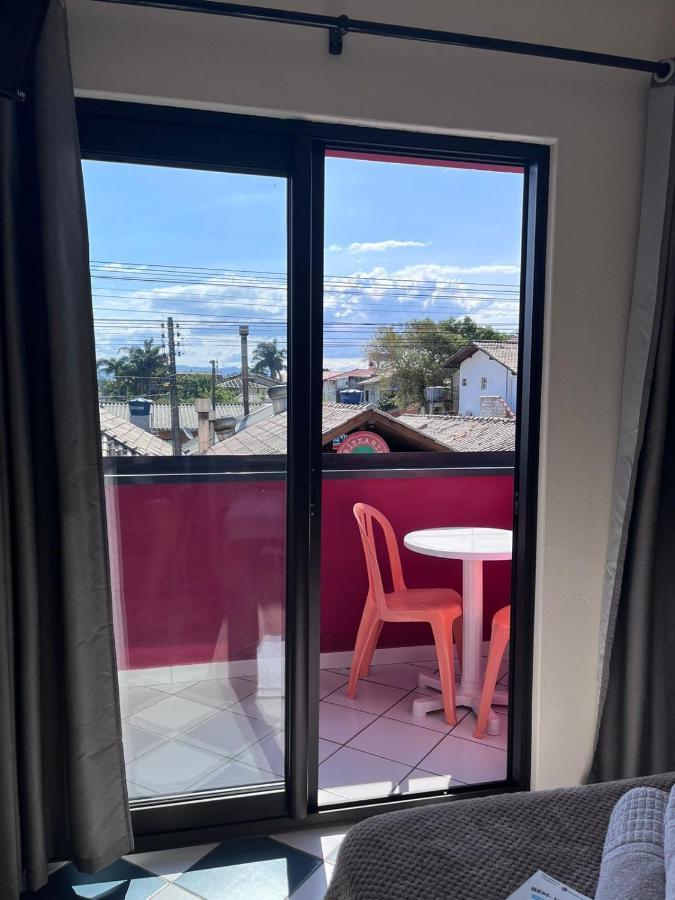 Hotel Morada Da Marta à Guarda do Embaú Extérieur photo